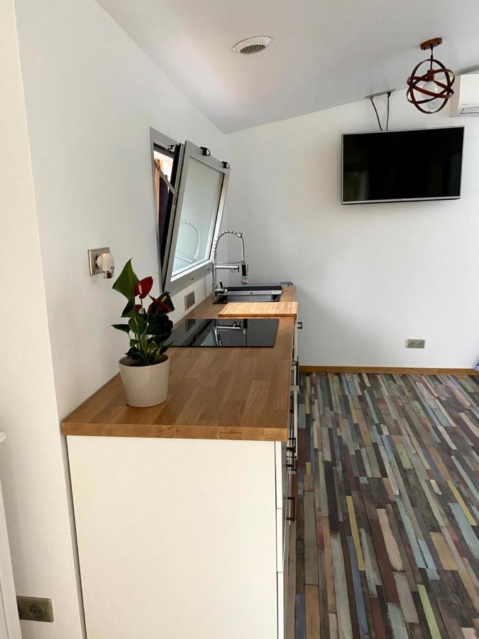 Le 9Ieme Entracte Hotell Marseille Eksteriør bilde